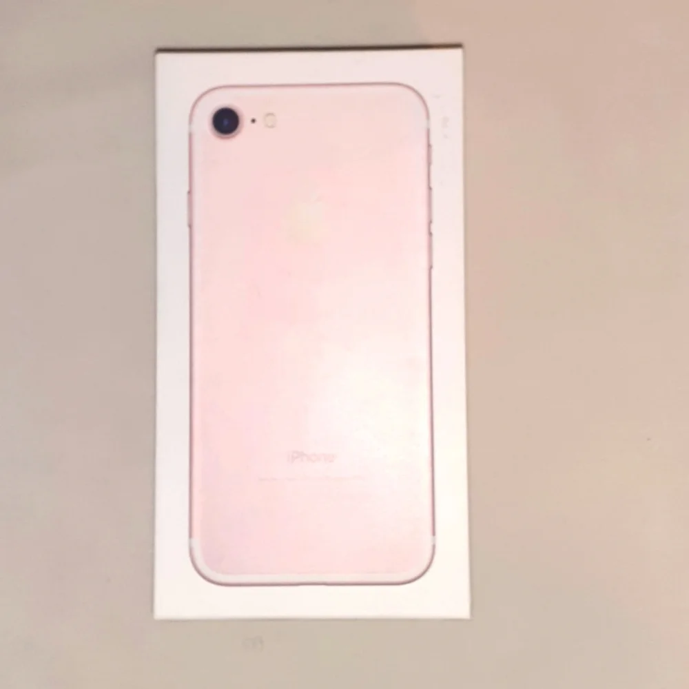 Apple iPhone 7 (empty box)